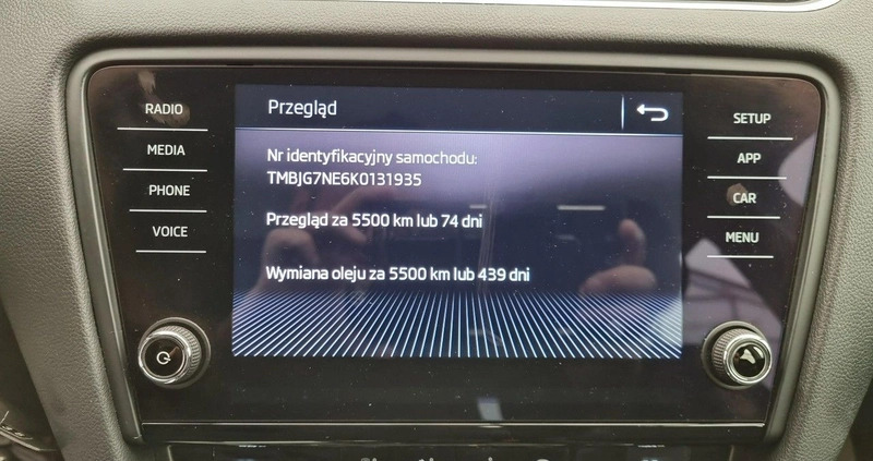 Skoda Octavia cena 53900 przebieg: 144109, rok produkcji 2019 z Lesko małe 277